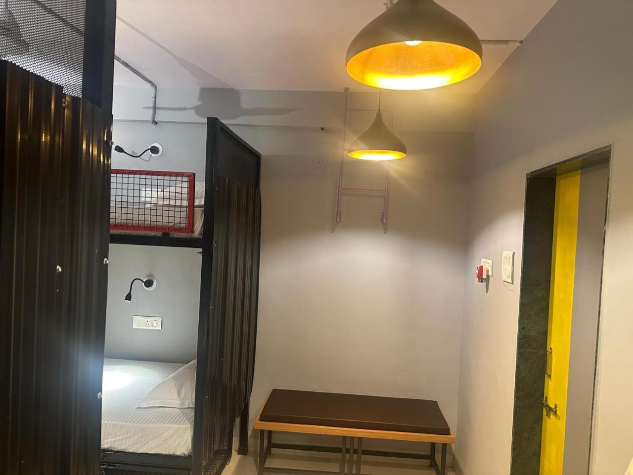 Travotale Hostel And Cowork Koregaonpark Pune Dış mekan fotoğraf