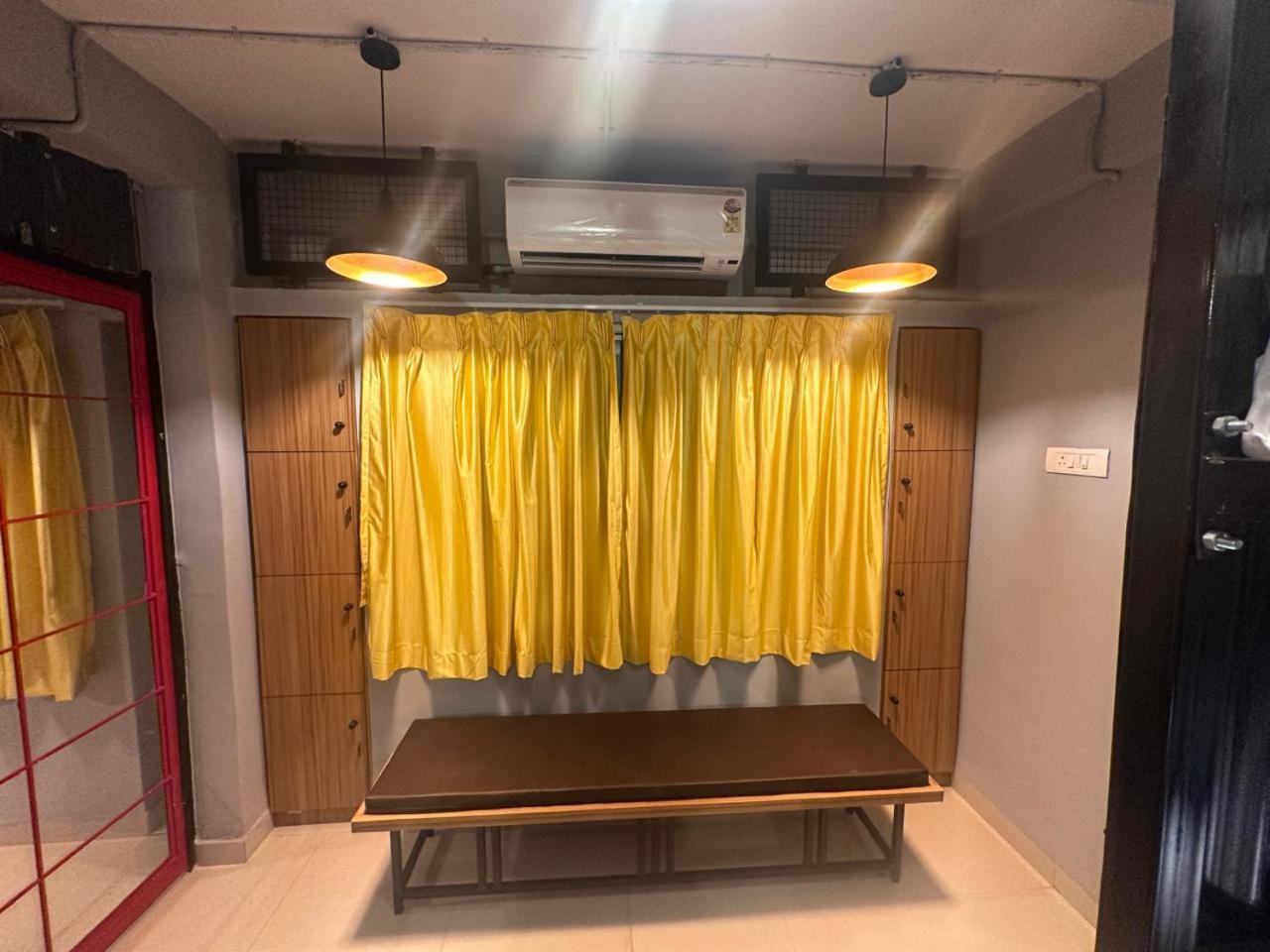 Travotale Hostel And Cowork Koregaonpark Pune Dış mekan fotoğraf