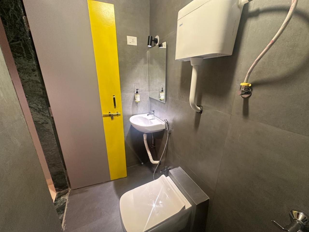 Travotale Hostel And Cowork Koregaonpark Pune Dış mekan fotoğraf