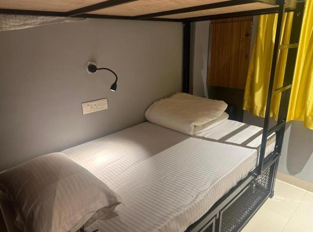 Travotale Hostel And Cowork Koregaonpark Pune Dış mekan fotoğraf